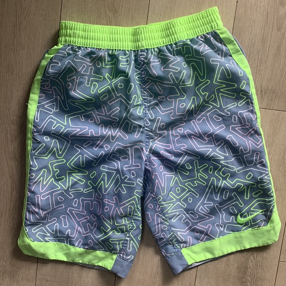 Nike Swim Trunks YXL Gray and Lime mesh liner - Picture 6 of 6